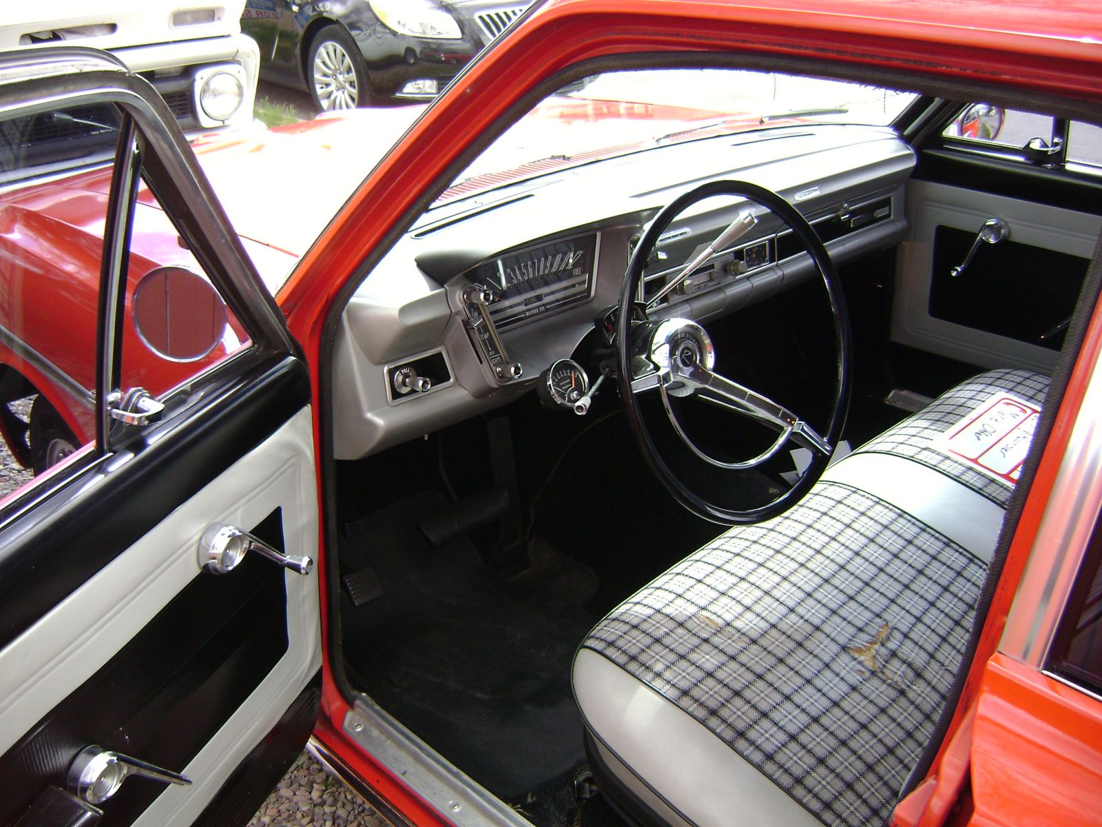 Special ordered w/ the checker interior, 287 combo