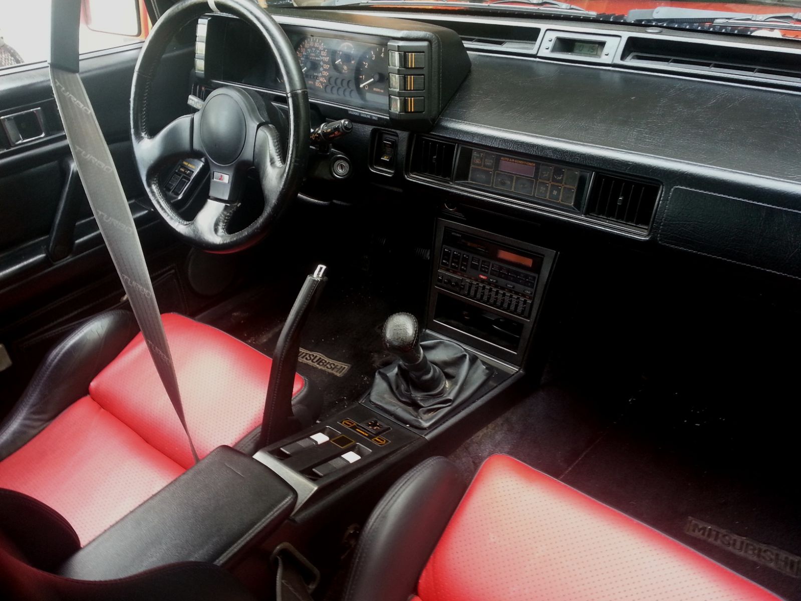 88ESiR Interior 03