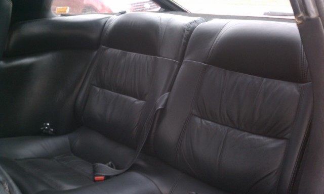 LiveWire 87 Conquest nice back seats