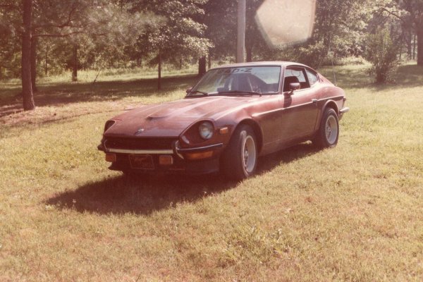 72 240Z1.jpg